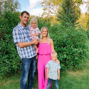 Meet your Posher, Kendra